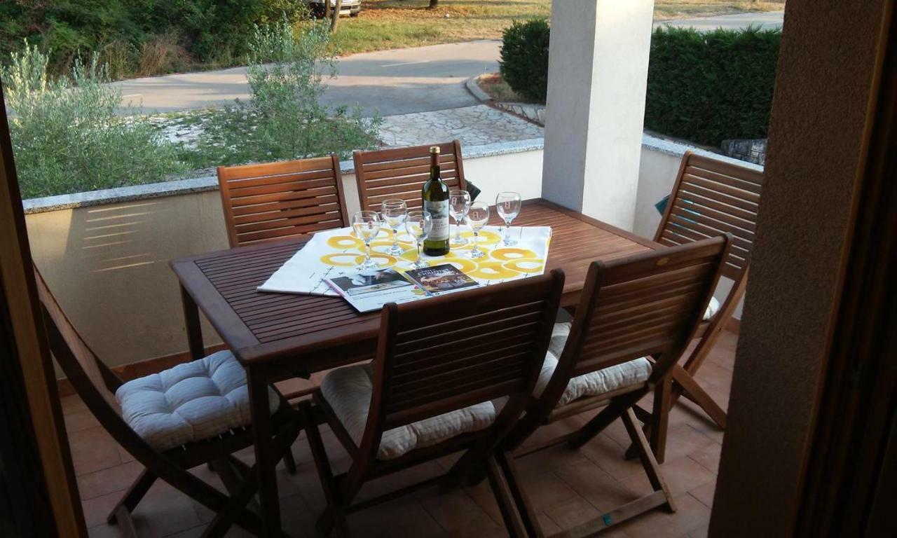 Appartement Delfin à Novigrad Istria Extérieur photo